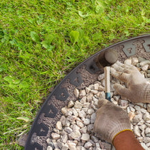 Load image into Gallery viewer, Plastic (No-Dig) Garden Landscape Edging